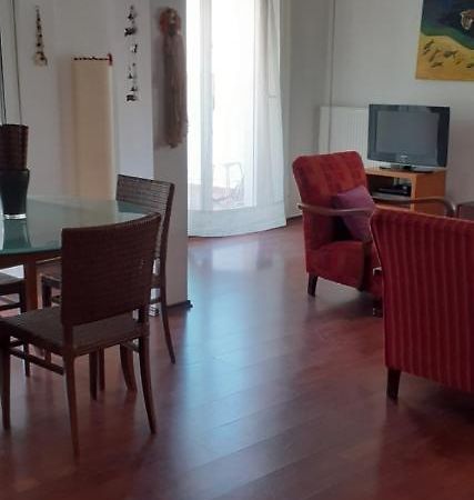 דירות סלוניקי Cozy Penthouse Next To Metro Station מראה חיצוני תמונה